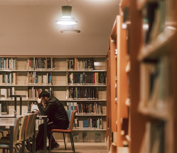 Trouver un emploi sans diplôme : Guide pratique pour réussir